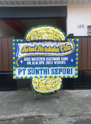 Papan Bunga Duka di Kepulauan Romang