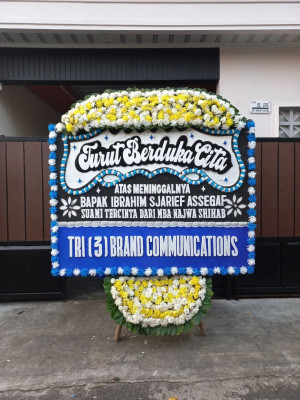 Papan Bunga Duka di Kepulauan Romang